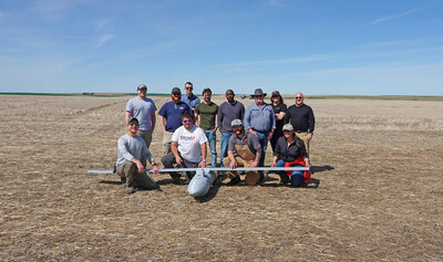 RapidFlight team members pose with the M2 following a 21-hour long endurance flight in Oregon