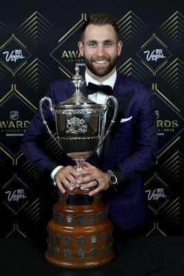 Jason Zucker won the King Clancy Memorial Trophy in 2019.<br />
Photo by Bruce Bennett / Getty Images