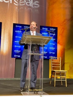 PenFed Credit Union President/CEO & PenFed Foundation CEO James Schenck accepts the Easterseals Corporate Advocate Award for demonstrating an exemplary commitment to advancing opportunities for children and adults with disabilities, including military families on behalf of PenFed.