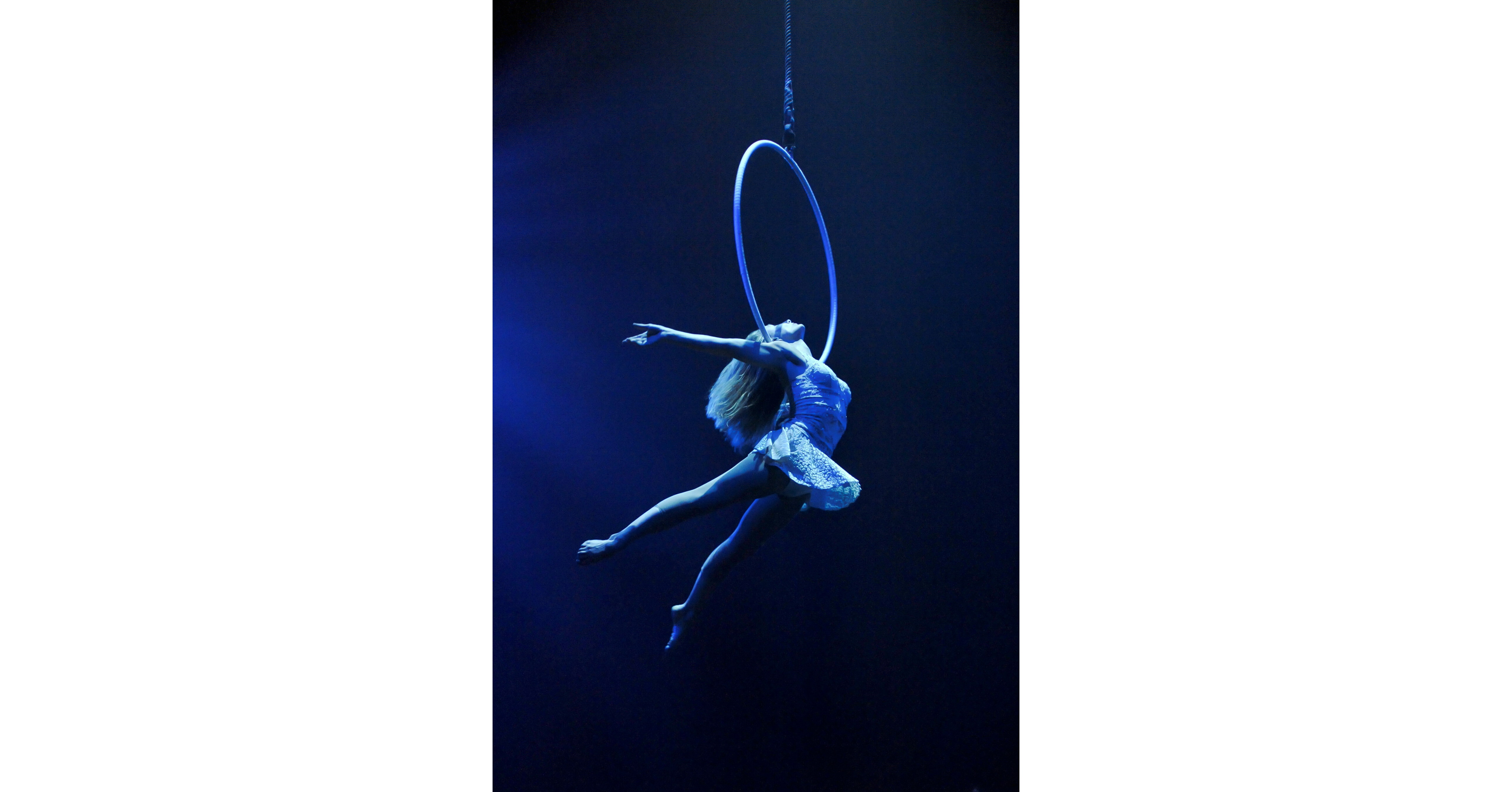 Fascinantes actuaciones de Cirque Éloize para el entretenimiento principal a bordo del nuevo crucero Sun Princess