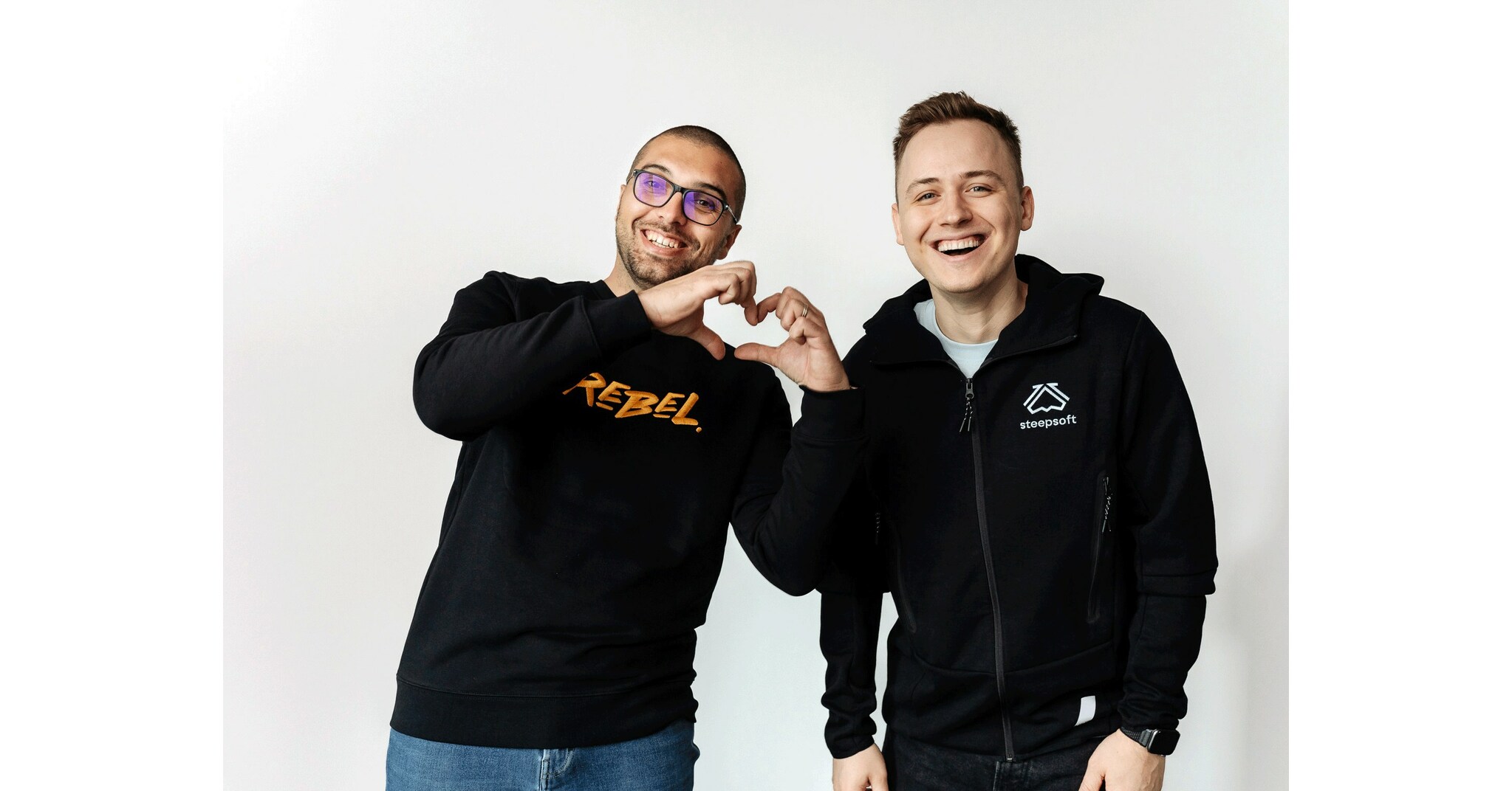 RebelDot framtidss&auml;krar sitt tj&auml;nsteutbud genom att f&ouml;rv&auml;rva marknadsledaren inom AI-kapacitet, steepsoft