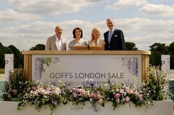 Privat 3 Money CEO Reda Bedjaoui (L) alongside (from L-R) Goffs Chairman Eimear Mulhern, his partner Carmele McGeary and Goffs CEO Henry Beeby