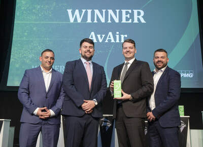 AvAir accepts the Sustainability Award