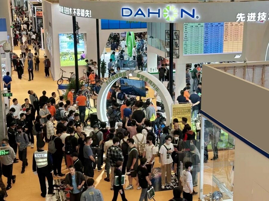 DAHON wows crowds with groundbreaking bike tech at China Cycle 2023 - Vimarsana News