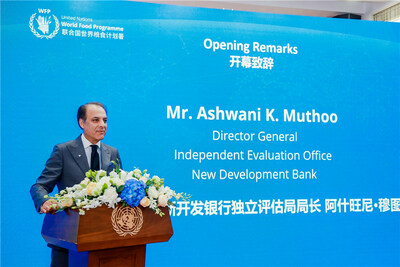 Ashwani K. Muthoo, Director General of New Development Bank's Independent Evaluation Office delivers a speech at the South-South Cooperation Knowledge Sharing Forum.