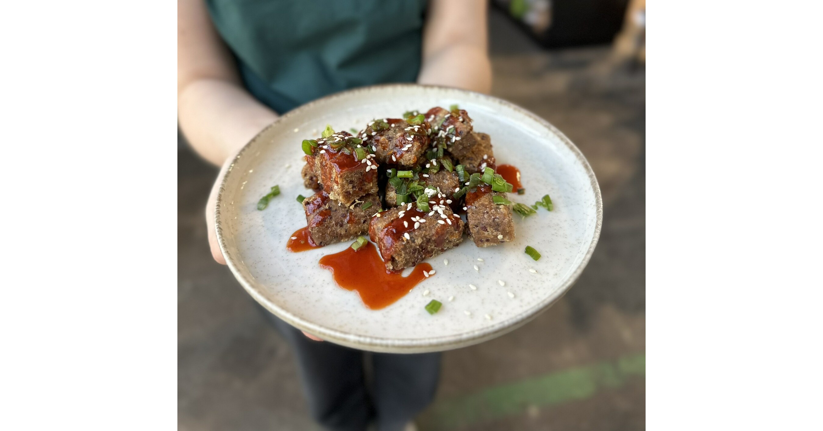 Marlow Ingredients og Tempty Foods l&oslash;fter sl&oslash;ret for verdens f&oslash;rste samarbejde med henblik p&aring; anvendelse af mykoprotein fra Marlow