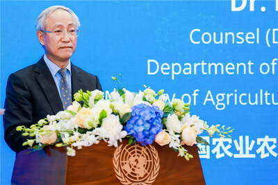 Ni Hongxing, Counsel (Director-General level), Department of International Cooperation, Ministry of Agriculture and Rural Affairs ofthe People's Republic of China (MARA) delivers a speech at the South-South Cooperation Knowledge Sharing Forum.