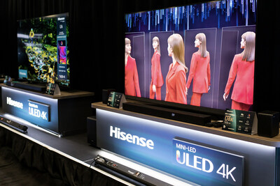 Hisense muestra los nuevos productos de televisión U8 y ULED X en la conferencia de prensa. (PRNewsfoto/Hisense)