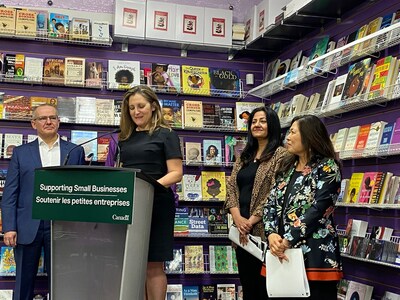 From left to right: CFIB President Dan Kelly, Deputy Prime Minister Chrystia Freeland, Member of Parliament for Brampton South, Sonia Sidhu and Minister of International Trade, Export Promotion, Small Business and Economic Development, Mary Ng. (Groupe CNW/Fdration canadienne de l'entreprise indpendante)
