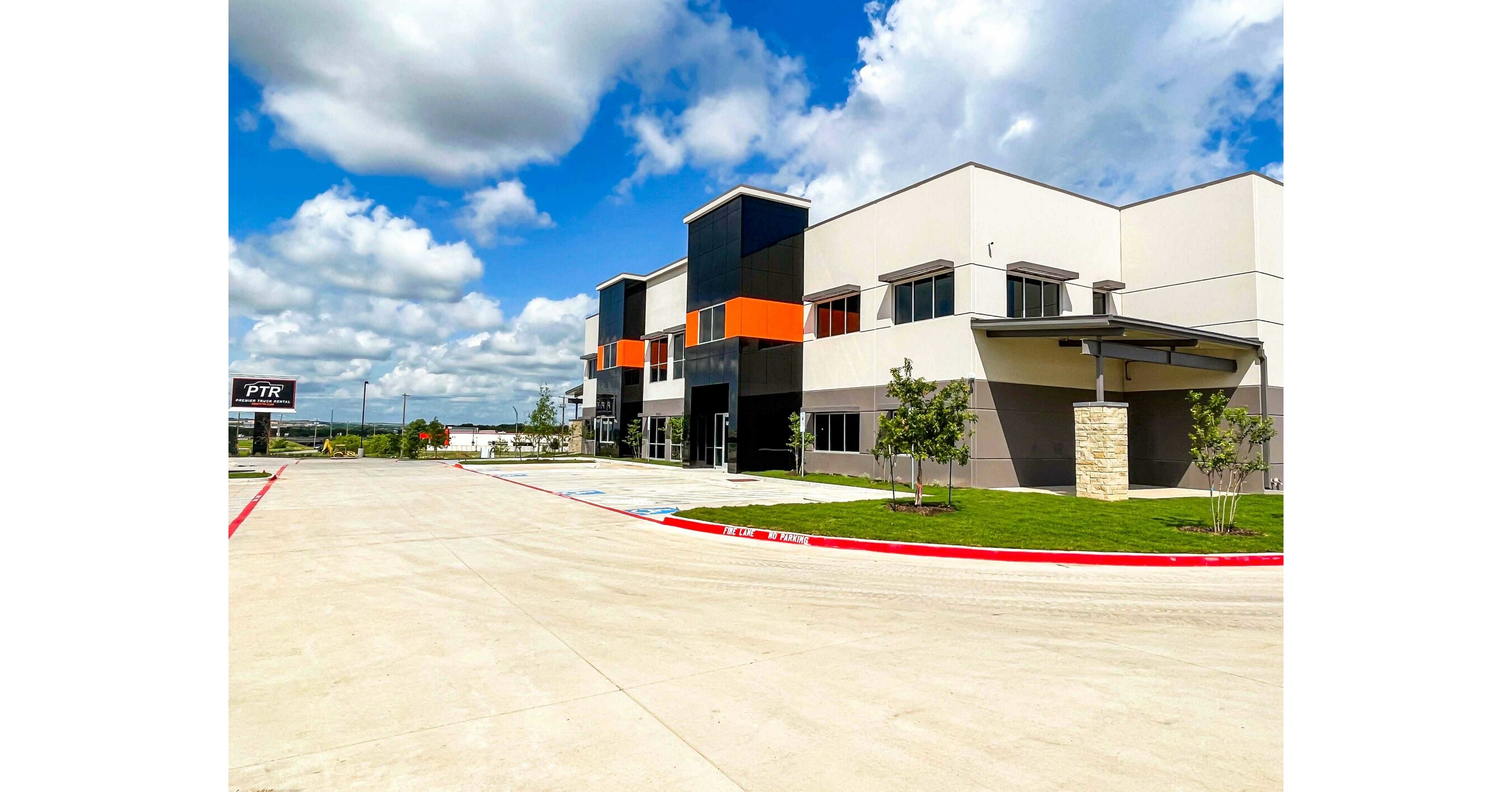 Premier Truck Rental celebrates grand opening of stateoftheart Fort