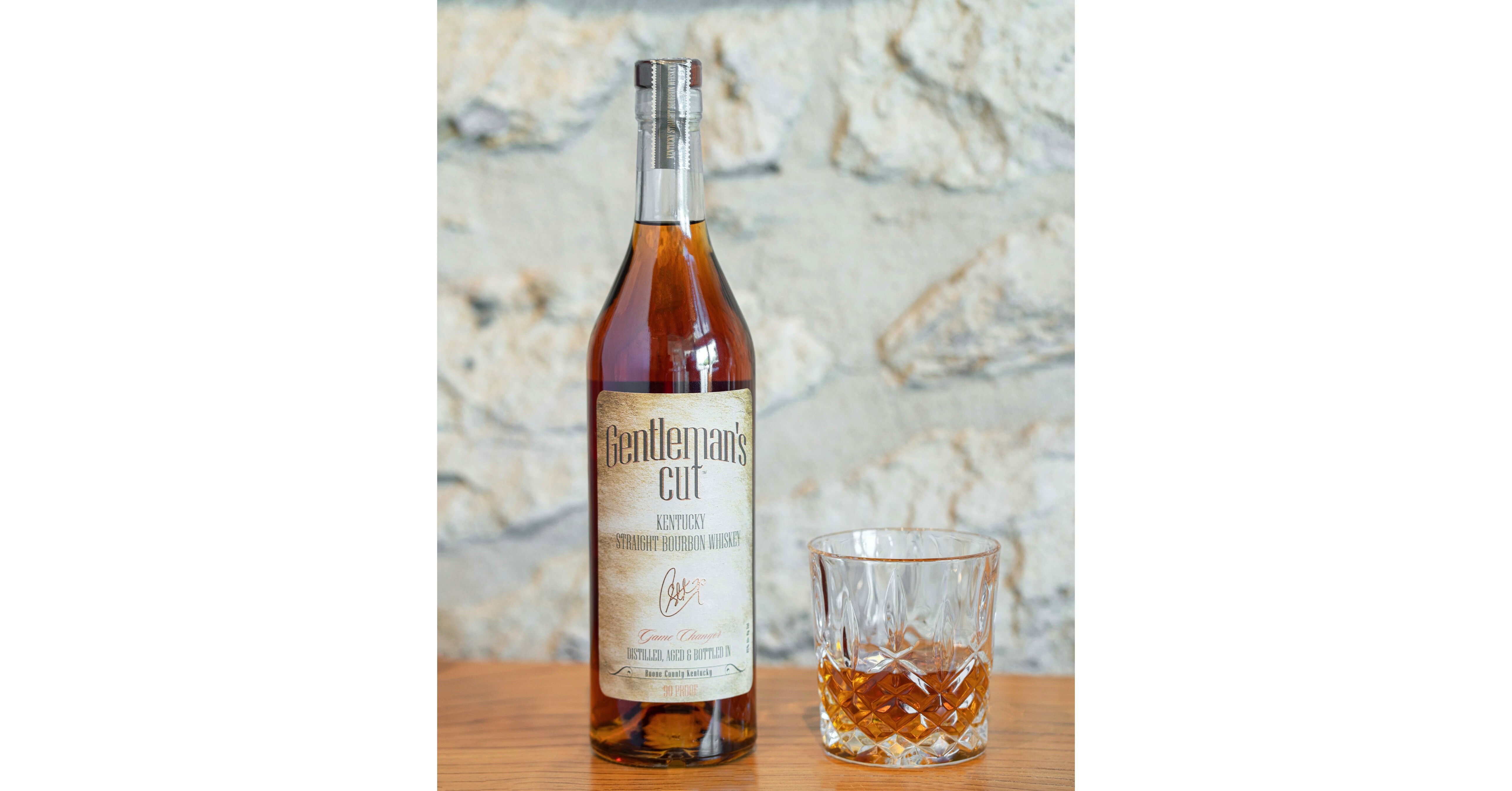 Stephen Curry Drinks Gentleman's Cut Bourbon After Golf Win