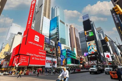 Con su presencia en Times Square, la nueva tienda insignia presenta los productos divertidos y de calidad de MINISO a los neoyorquinos y turistas. (PRNewsfoto/MINISO Group)