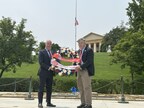 Suburban Propane Joins Historic Tours of America For a Wreath Laying Ceremony at Arlington National Cemetery