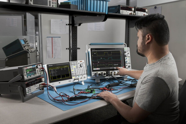 Double pulse testing software on the Tektronix 5 Series MSO automates key validation measurements on GaN and SiC power converters.