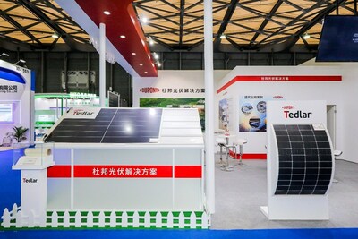 The DuPont booth at SNEC highlights BIPV system integrating Tedlar® frontsheet and metal laminated roofing system.