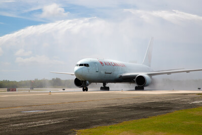 Air Canada arrives to Punta Cana International Airport