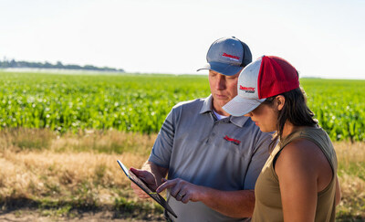 Through a partnership between Lindsay and PessI growers will be able to access certain Pessl field monitoring systems, such as weather stations and soil moisture probes, within the FieldNET platform, providing real-time insights into crop water needs and enhancing growers' ability to remotely monitor, control, analyze and apply irrigation recommendations.