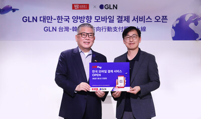 Taishin Bank's President Oliver Shang, GLN International's CEO Kyung-ho Kim