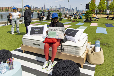 For Mental Health Awareness Month, Avocado partnered with Wondermind, the mental fitness ecosystem co-founded by Selena Gomez and Mandy Teefey, on their newsstand style pop-up in Domino Park in Williamsburg, Brooklyn.