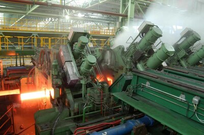 La foto muestra un sitio de producción de Hengyang Valin Steel Tube Co., Ltd. (PRNewsfoto/Xinhua Silk Road)