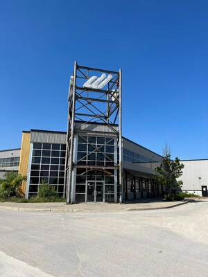 Exterior of the Wescast foundry in Wingham, Ontario. (CNW Group/Unifor)