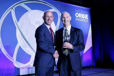 Cracker Barrel's Bruce Hoffmeister receives the 2023 Tennessee ORBIE® Enterprise Award.