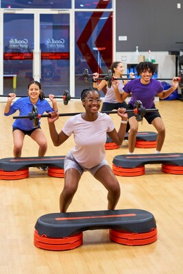 GoodLife's Teen Fitness program provides free access to 200 GoodLife Fitness clubs all summer for ages 12-17. (CNW Group/GoodLife Fitness)
