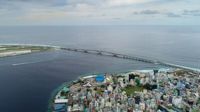 La foto muestra el Puente de la Amistad China-Maldivas en las Maldivas.
Leyenda del tuit (texto): N/A (PRNewsfoto/GLOBAL TIMES ONLINE)