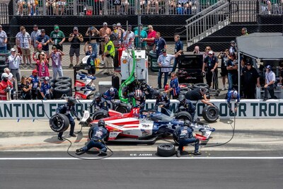 ABC Supply's No. 14 AJ Foyt Racing Chevrolet driven by Santino Ferrucci and designed for Homes For Our Troops makes a pit stop during the 107th Running of the Indianapolis 500 presented by Gainbridge. (Action Sports Photography Photo)