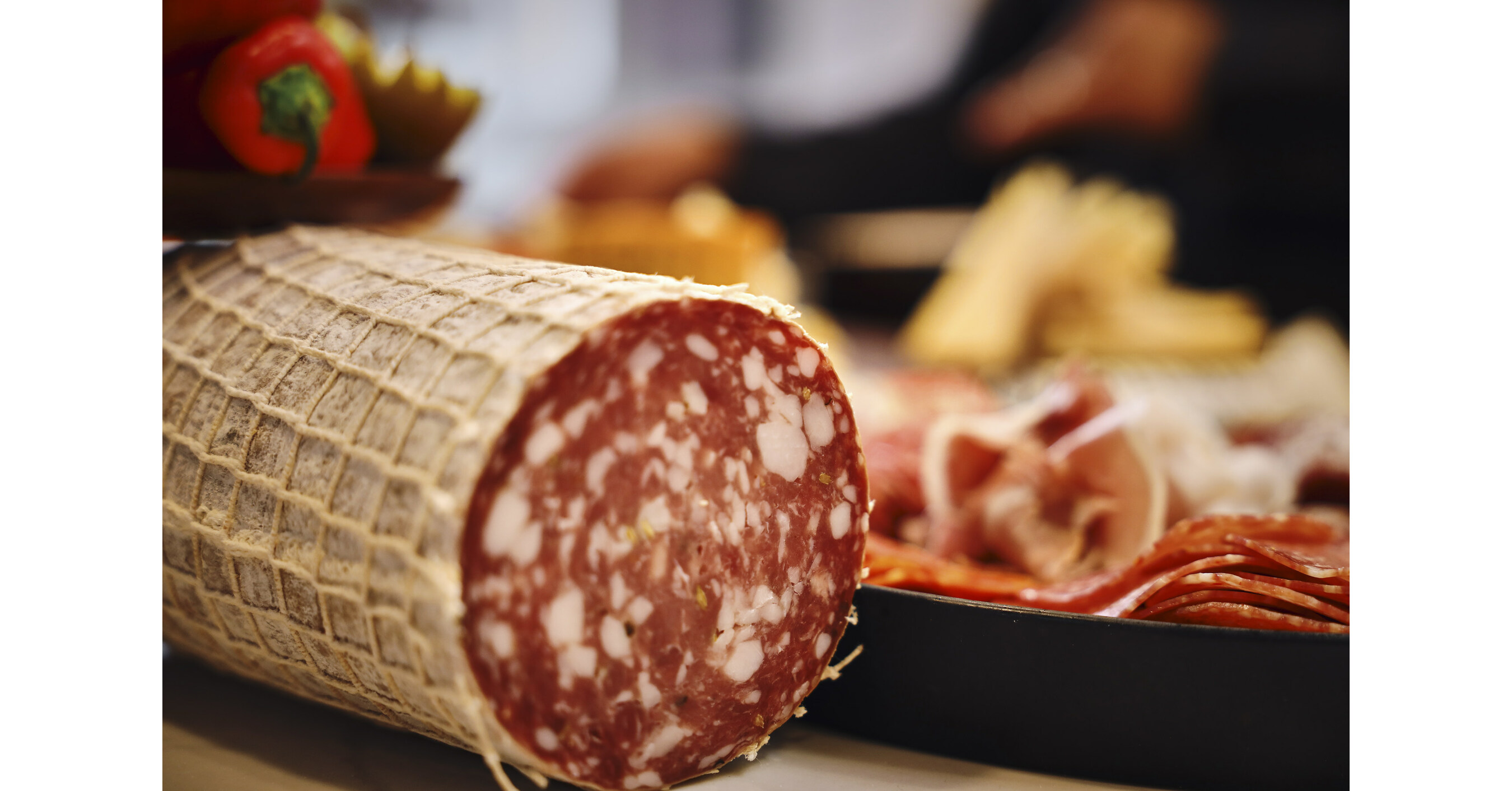 HORMEL FOODS PRESENTS FOODFORWARD SOLUTIONS TO MEET CONSUMER ENTERTAINING NEEDS AT