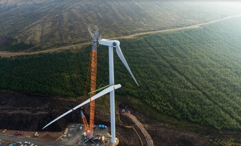 After entering into several renewable electricity virtual and direct Power Purchase Agreements (PPAs) in recent years, Kimberly-Clark continued to explore further renewable energy opportunities. These efforts, along with an early 2023 start-up of a new wind PPA in South Lanarkshire, Scotland (pictured), will take the company further toward its ambition of 100% renewable purchased electricity in North America and help it achieve an anticipated 80% renewables use at Kimberly-Clark's UK sites. (PRNewsfoto/Kimberly-Clark Corporation)