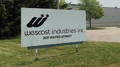 Exterior sign of the Wescast foundry in Wingham, Ontario. (CNW Group/Unifor)