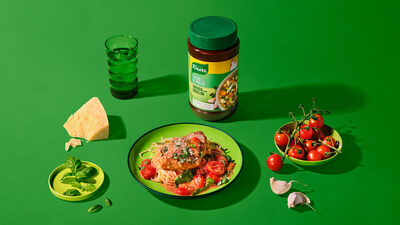 Cardi B’s Taste Combo calls for just a few tasty ingredients like chicken, a medley of veggies and Cardi’s favorite flavorful Knorr® Chicken Bouillon (a staple in Cardi’s kitchen).