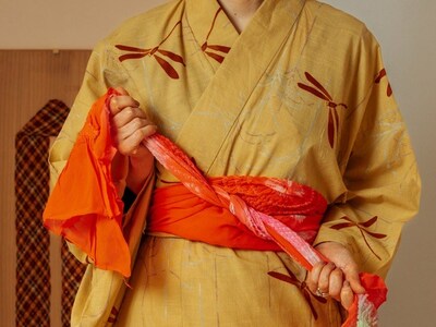 Yukata on loan from The Japan Society are available for children to try on (PRNewsfoto/Japan House London)