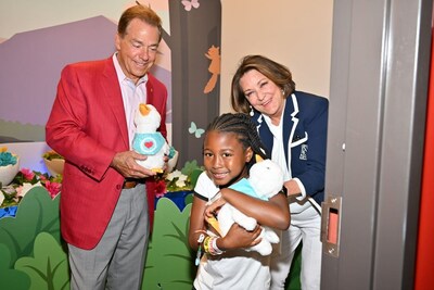 Coach Nick Saban and Ms. Terry Saban surprise 18 pediatric cancer and sickle cell patients with free-of-charge My Special Aflac Duck at Children’s of Alabama