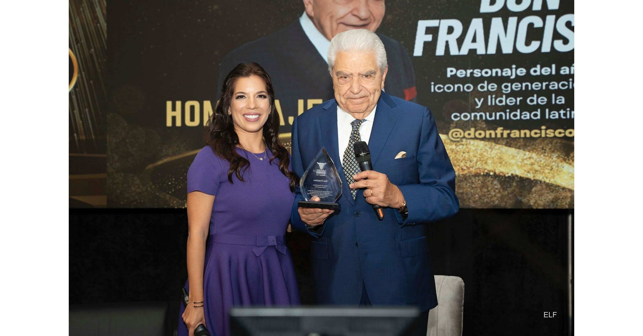 DON FRANCISCO RECIBE HOMENAJE Y PREMIO &Iacute;CONO DE GENERACIONES EN LATINO WALL STREET AWARDS