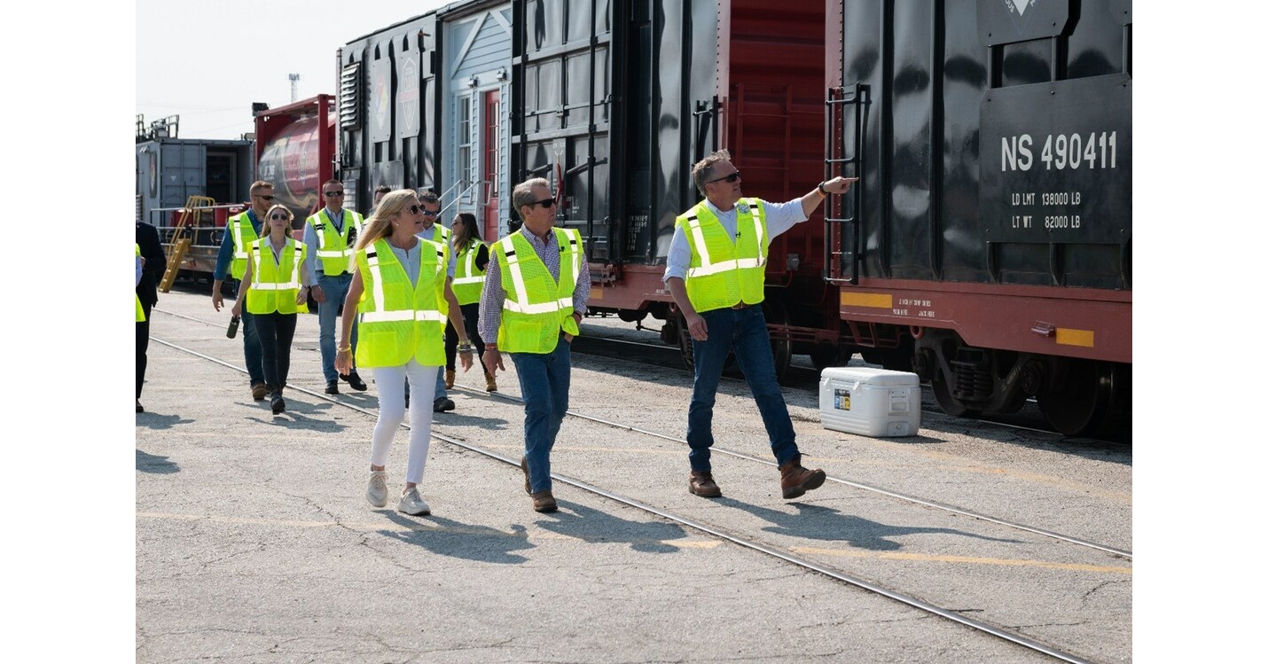 Norfolk Southern, Gov. Kemp promote first responder safety training