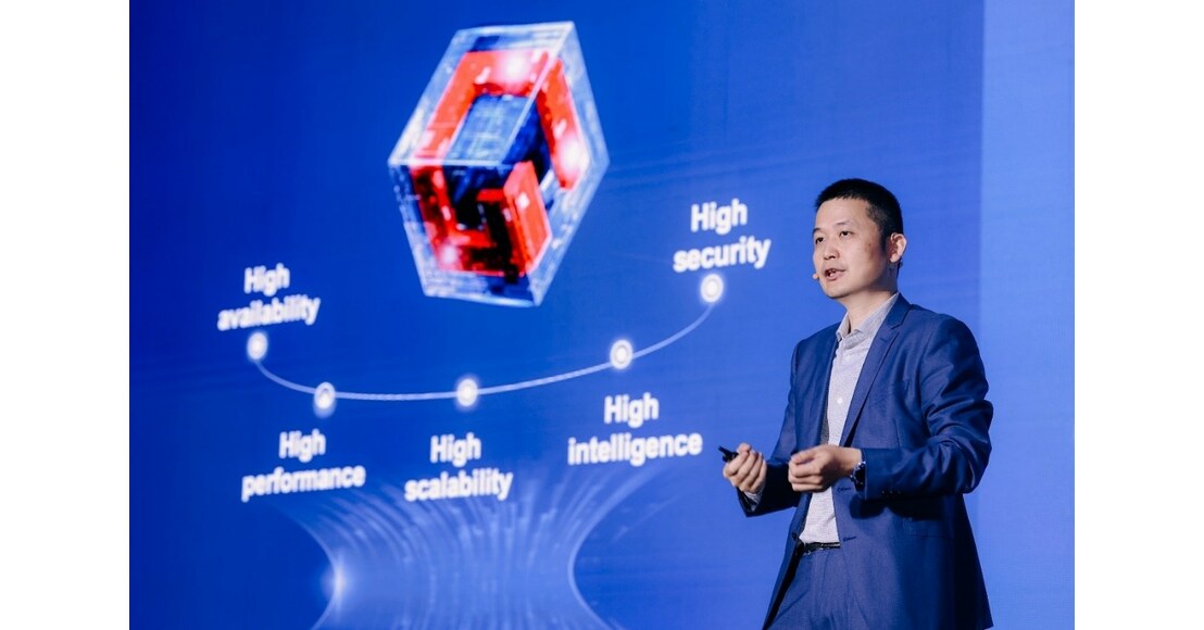 Huawei Cloud: Leading Cloud Native to Advance Global Smart Finance