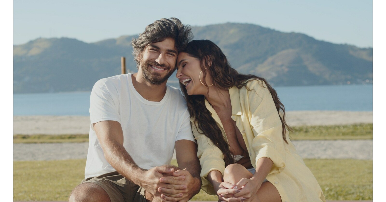Casal Deborah Secco e Hugo Moura estrela campanha da Rennova no Dia dos Namorados