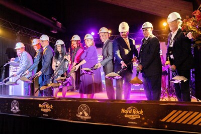 From left to right: Steve Desroches, Jim Warren, Duncan Hannay, Goldie Ghamari, Helen MacMillan, Lisa MacLeod, Mark Sutcliffe, Jon Lucas, George Darouze, Andrew Wright