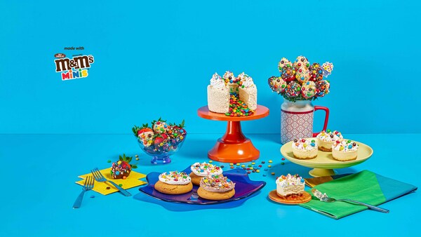 (Photo: Edible Arrangements and M&M’s collaborate to serve up a lineup of sweet new treats)