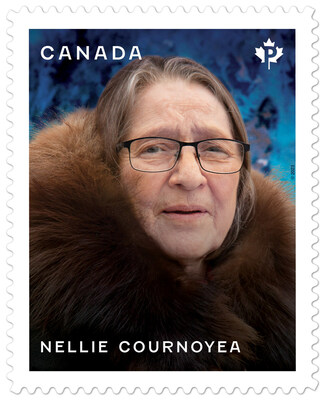 Un timbre rend hommage  Nellie Cournoyea (Groupe CNW/Postes Canada)