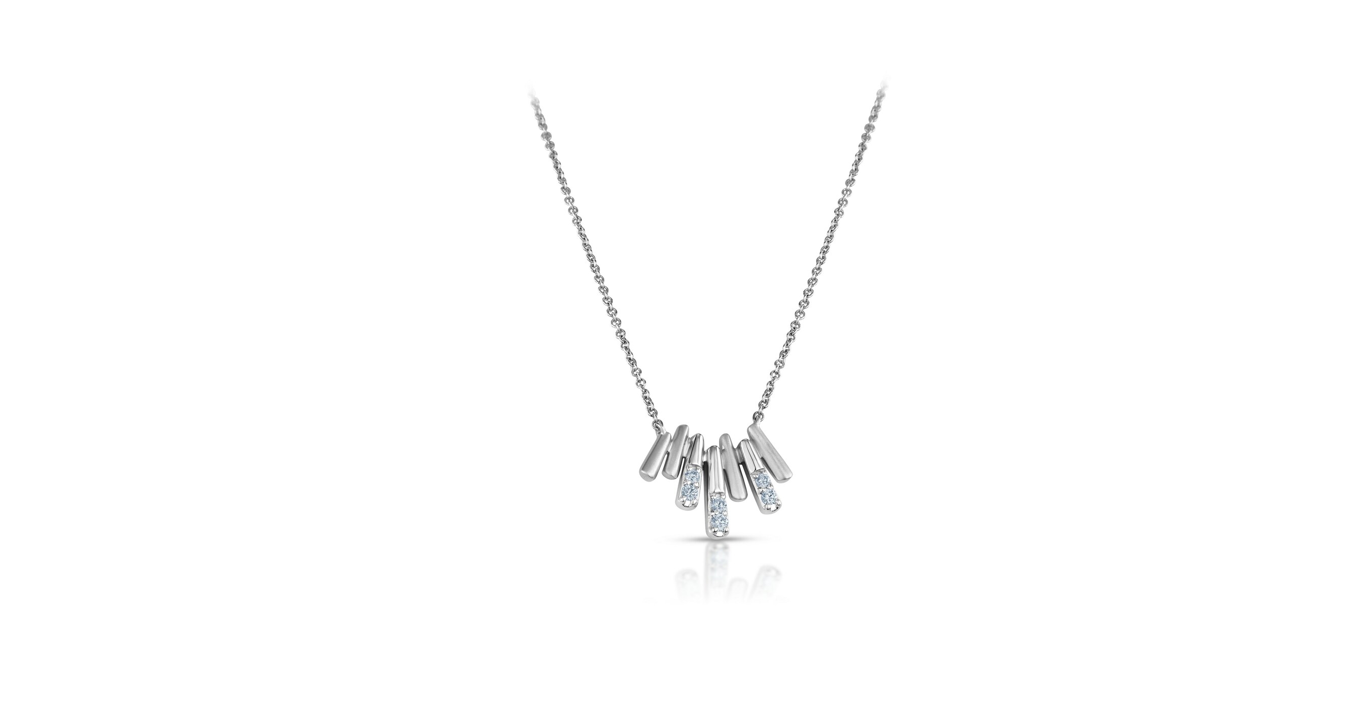 Elevate The Monsoon Style Saga With Platinum Jewellery From PLATINUM EVARA