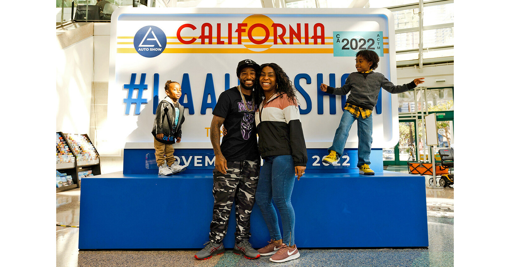 LA Auto Show® Kicks Off 2023 Tickets with Special Father's Day Offering