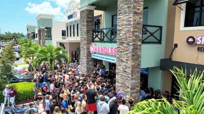 16 Handles, NYC's leading self-serve frozen yogurt franchise brand, opened its first new store prototype last month in Naples, Florida.