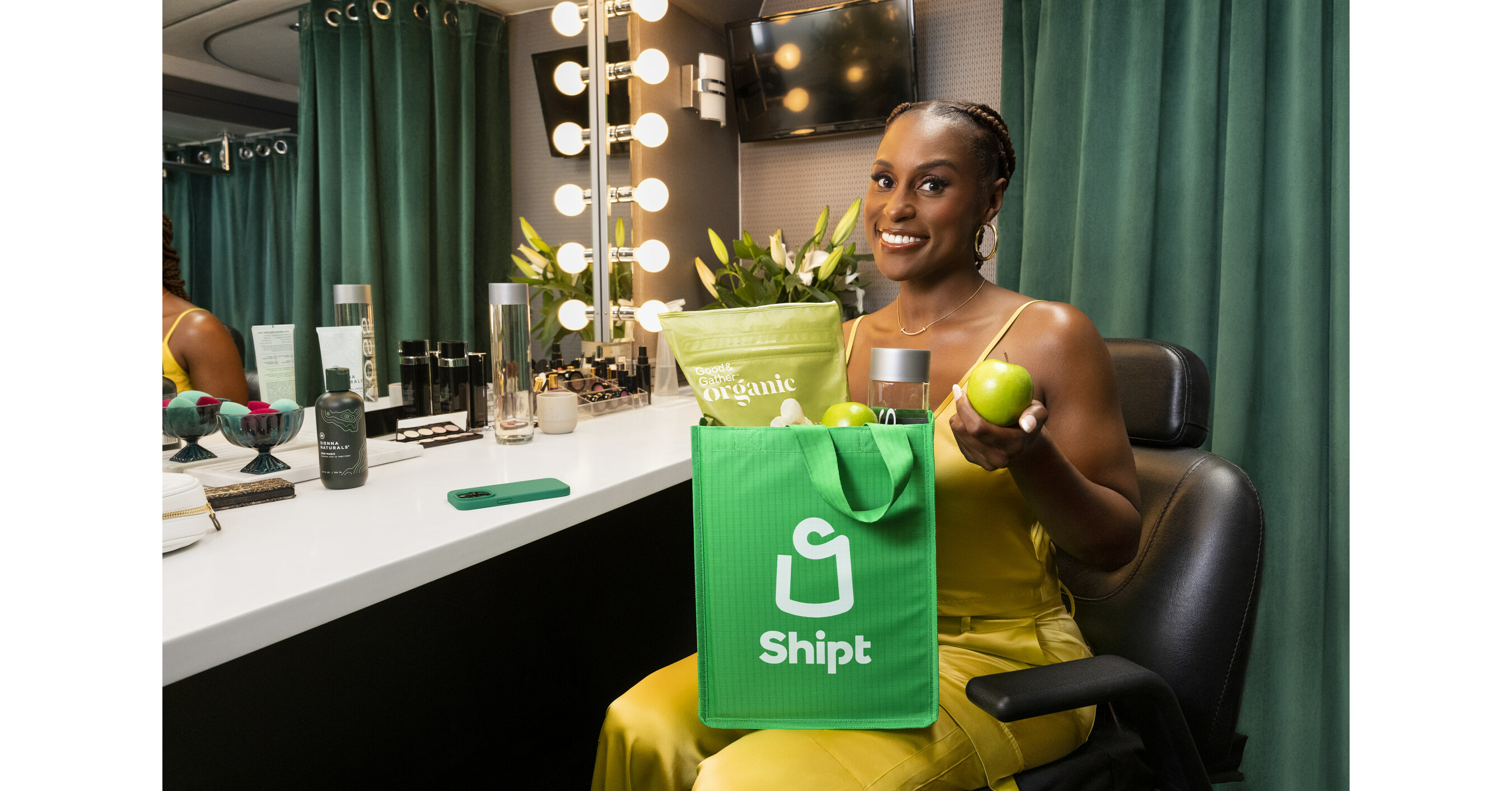 Actress Issa Rae shares her 9 everyday essentials