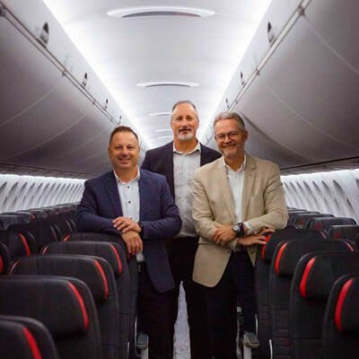 Present in the photo: Benoit Hudon, President and CEO of DRAKKAR Aerospace & Ground Transportation, Hugo Brouillard, Vice President and COO of Avianor, and Denis Deschamps, Co-founder, President and CEO of DRAKKAR. (CNW Group/Avianor)