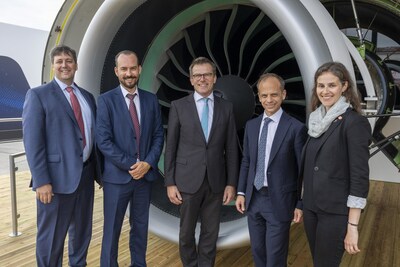 From L to R: Scott Cika, regional vice president, Customer Business for Europe at Pratt & Whitney and the Condor Flugdienst GmbH team including Axel Schefe, group director, Fleet Management & Strategic Maintenance Procurement, Arndt Berlage, senior contracting manager, Björn Walther, chief financial officer and Sabina Heil, senior manager, Fleet Management, Aircraft Leasing in front of the GTF engine.