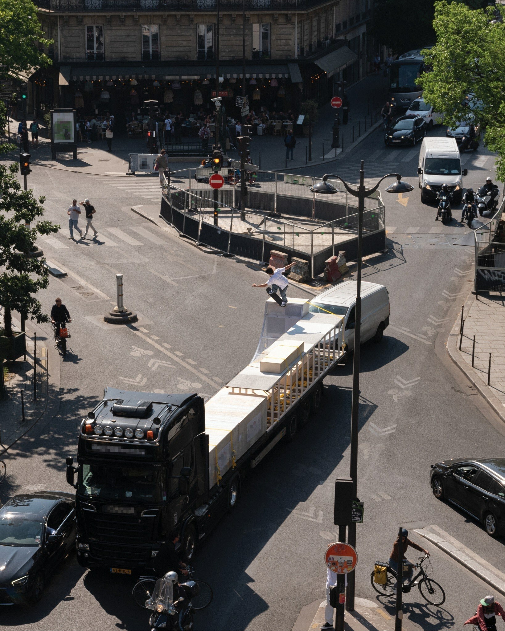 Unable to view the image, Please provide a valid URL.