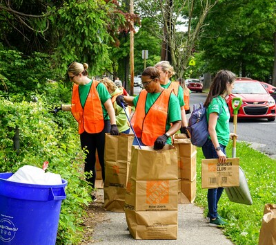 As part of the Subaru Loves the Earth initiative, Subaru of America employees volunteer to assist the City of Camden in cleaning up local neighborhoods and parks. In 2022, the Camden Strong - Clean Camden Campaign consisted of thirteen community clean-up events focused on trash removal, as well as informing residents about recycling, e-waste, trash disposal, and litter prevention.